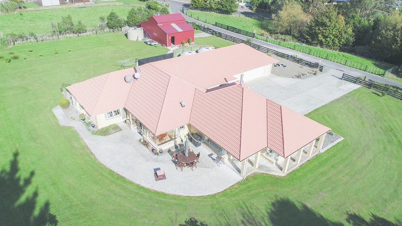 50 Waicola Drive, Fitzherbert, Palmerston North - Carousel 34