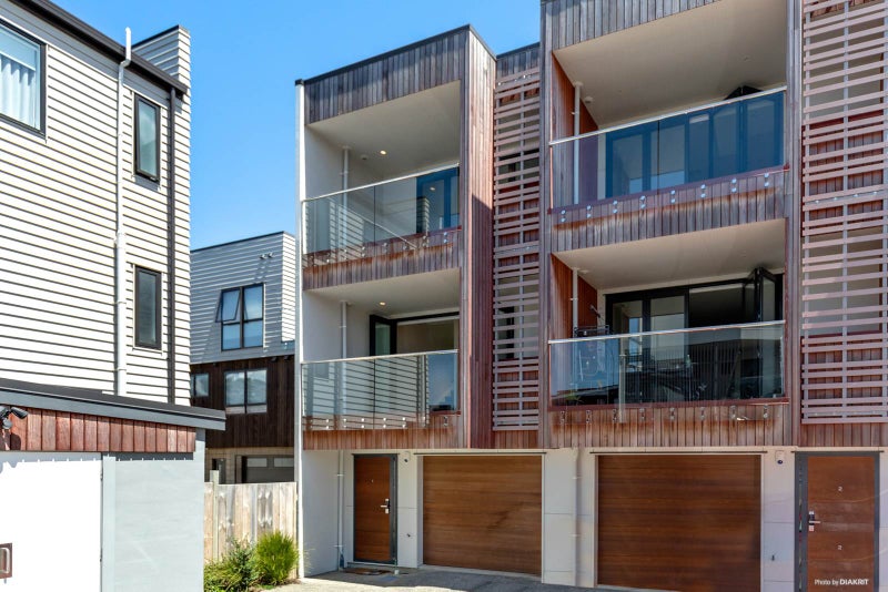 1/69 Lake Road, Devonport, Auckland - Carousel 2