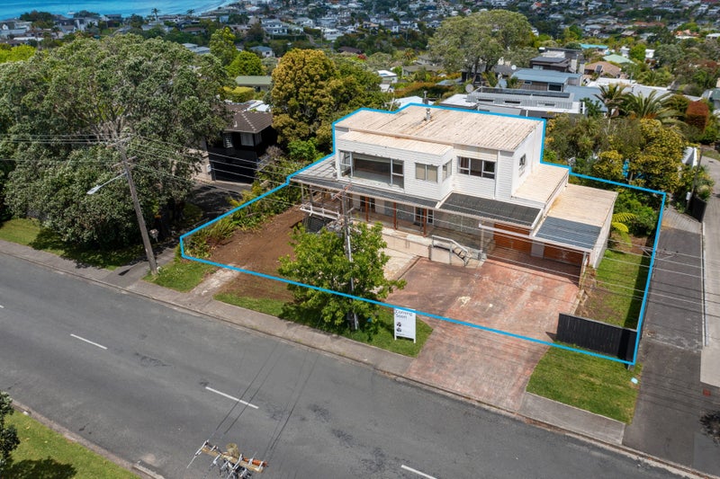 25 Castor Bay Road, Castor Bay, Auckland - Carousel 1