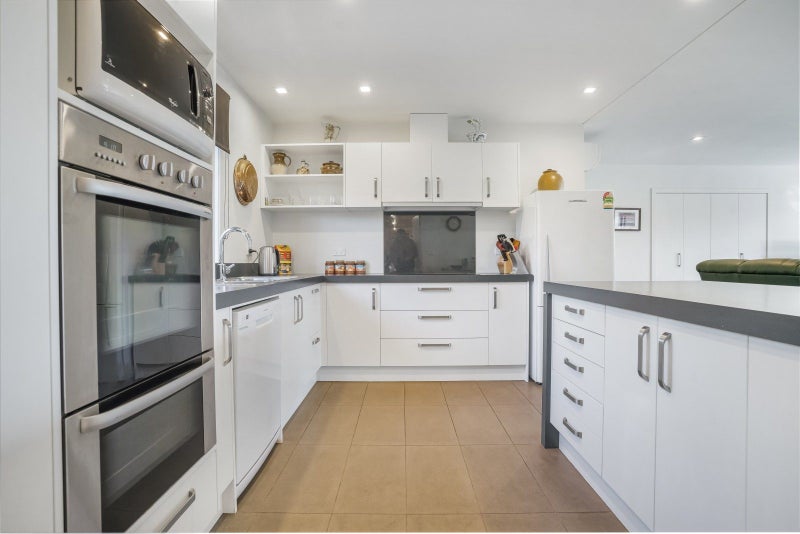 150 MacKenzie Street, Winton, Winton - Carousel 2