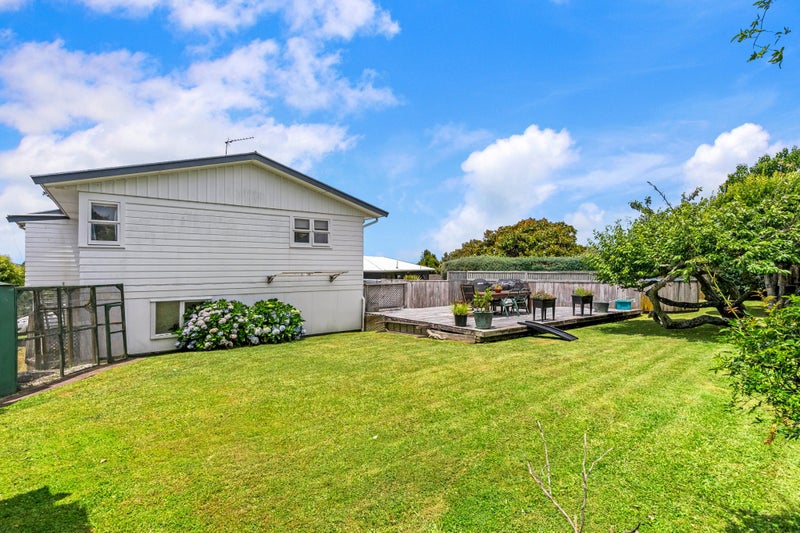 17 Sealy Road, Torbay, Auckland - Carousel 2