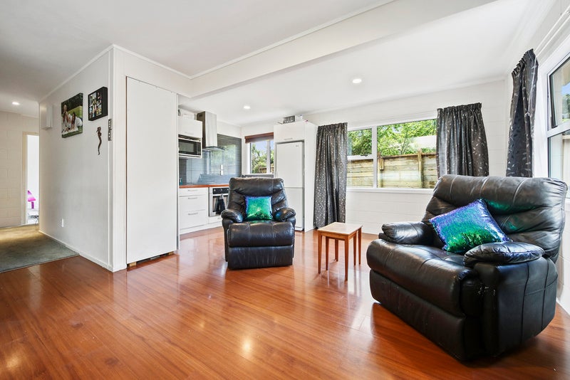 1/2 Flavia Close, Torbay, Auckland - Carousel 1
