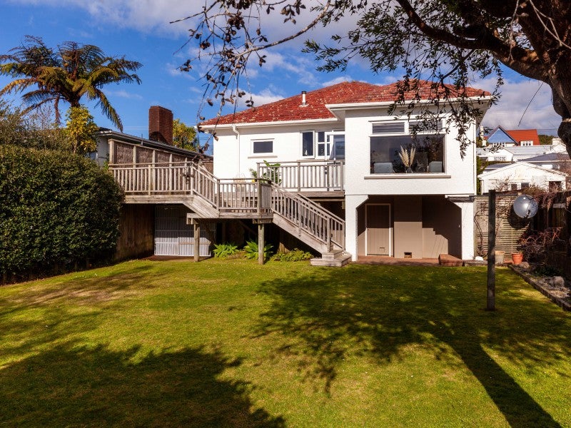 53 Gilbert Street, New Plymouth, New Plymouth - Carousel 1
