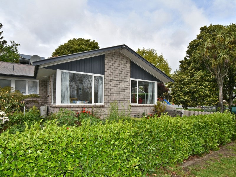 2/71 Cashmere Road, Cashmere , Christchurch - Carousel 1