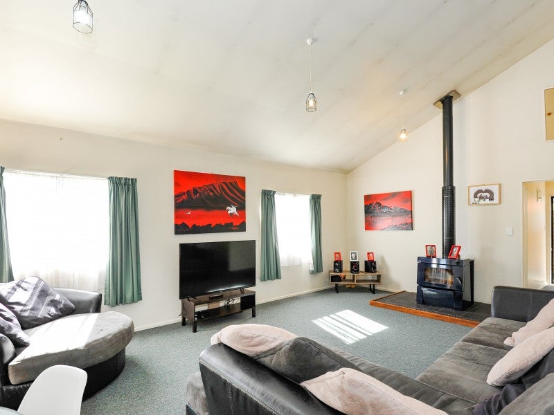 12A Crail Avenue, Flaxmere, Hastings - Carousel 2