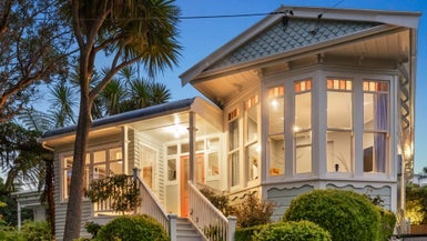 69 Nottingham Street, Karori, Wellington - Carousel 1