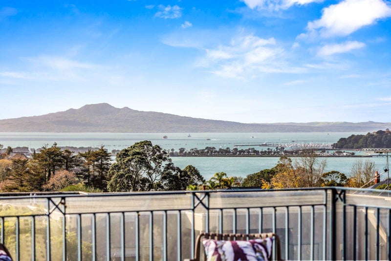 85 Bassett Road, Remuera, Auckland - Carousel 2