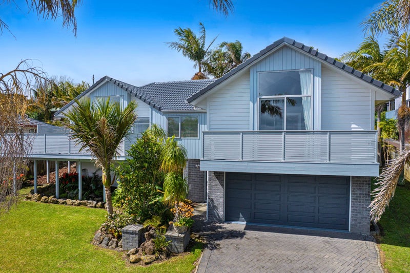 57 Esther Place, Red Beach, Whangaparāoa - Carousel 2