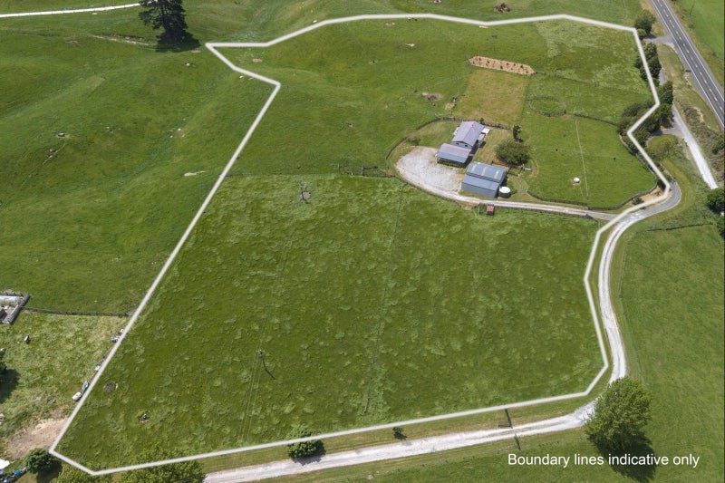 22 Valley View Lane, Oruanui, Taupō - Carousel 2