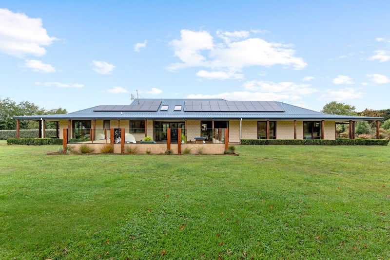 525 Burnham School Road, Christchurch - Carousel 1