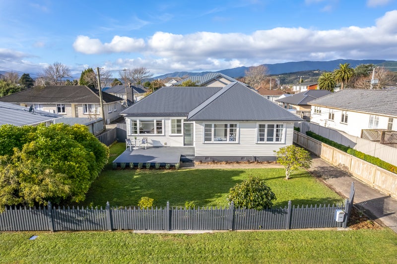 24 Golders Road, Elderslea, Upper Hutt - Carousel 1