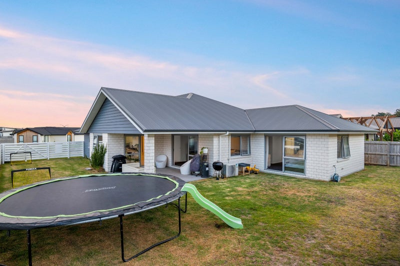 76 Stace Hopper Drive, One Tree Point - Carousel 1