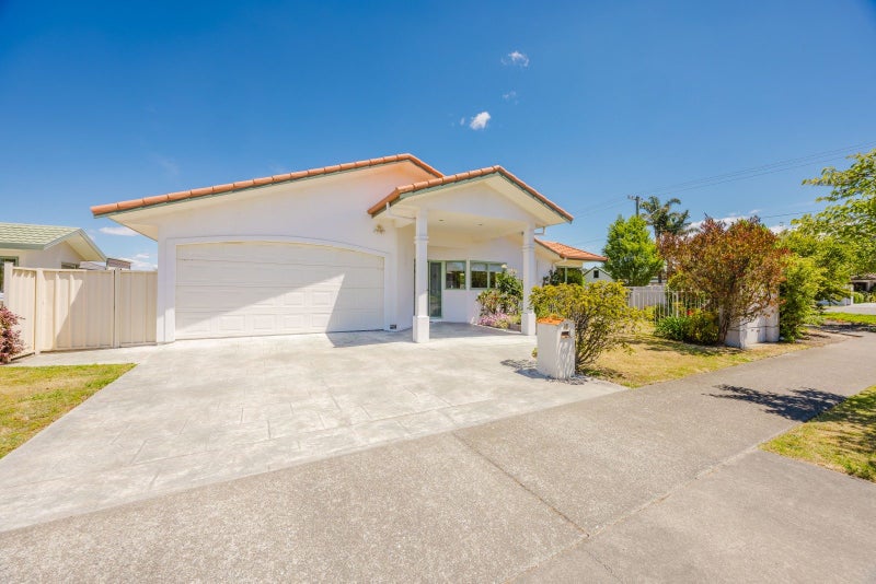 46 Balmoral Street, Taradale, Napier - Carousel 1