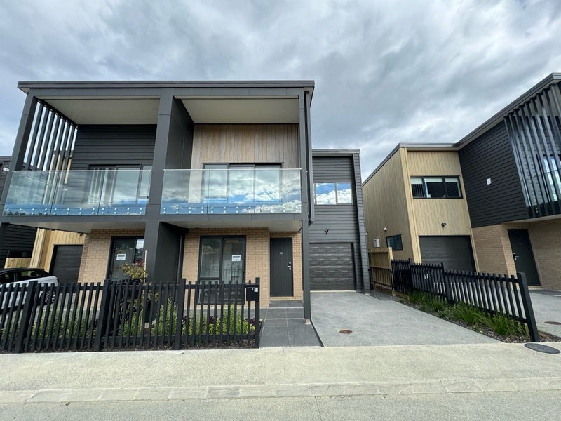 26 Monstedt Terrace, Windsor Park, Auckland - Carousel 1