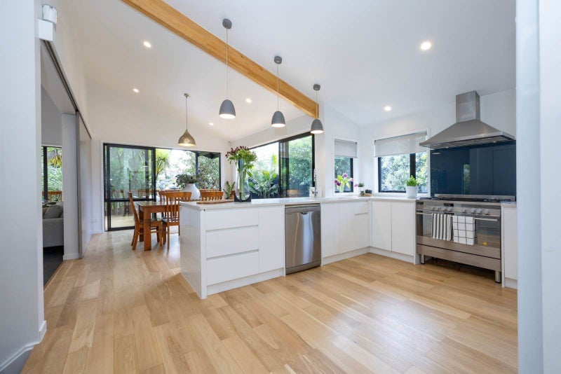 20A Wattle Street, New Lynn, Auckland - Carousel 2