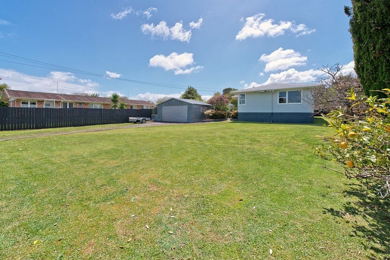 36 Ferguson Street, Manurewa East, Auckland - Carousel 2