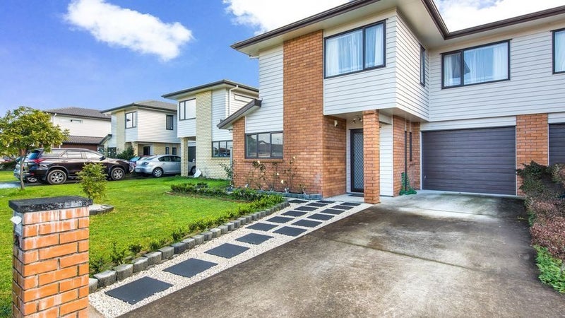 24 Roy Douglas Place, Favona, Auckland - Carousel 1