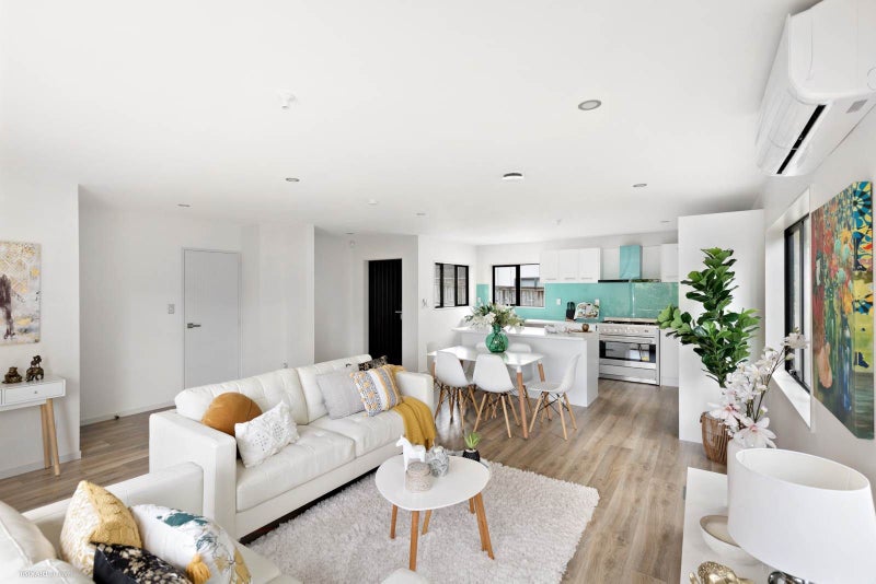 14B Rimu Street, New Lynn, Auckland - Carousel 2