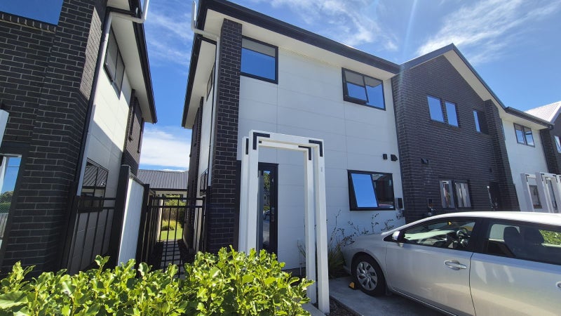 4/8 Matata Place, Dallington, Christchurch - Carousel 1