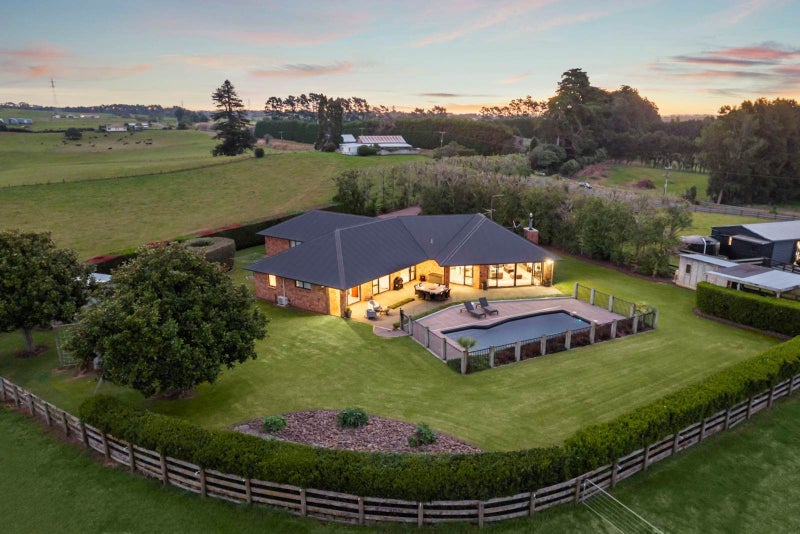 133 Sim Road, Papakura - Carousel 1