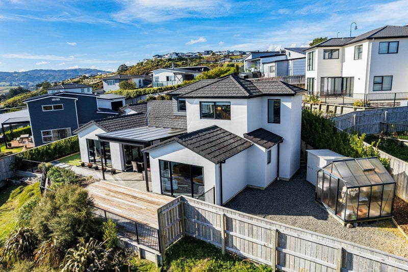 66 Endeavour Drive, Whitby, Porirua - Carousel 20