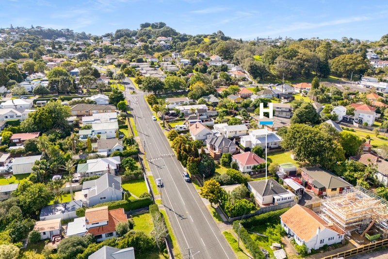 37 Duke Street, Mount Roskill, Auckland - Carousel 24