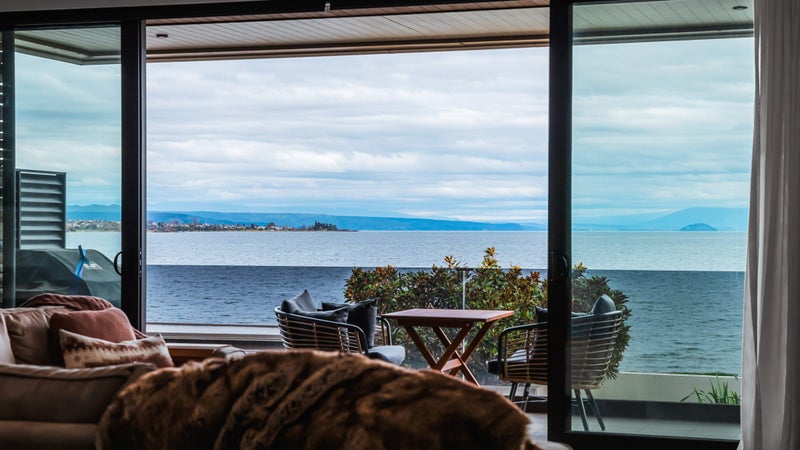 88 Lake Terrace, Taupo, Taupo - Carousel 1