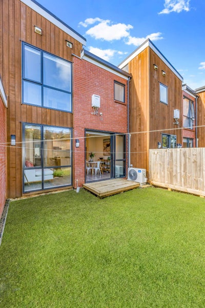 6 Te Rorea Lane, Mount Roskill, Auckland - Carousel 2