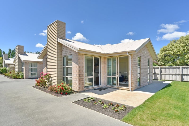 1/38 Sawyers Arms Road, Northcote, Christchurch - Carousel 1