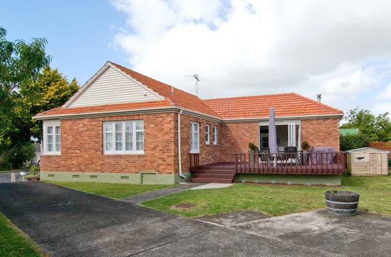 11 Santos Place, Onehunga, Auckland - Carousel 1