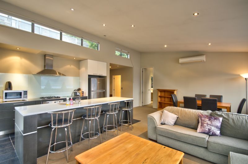 21D Hallenstein Street, Queenstown, Queenstown - Carousel 1