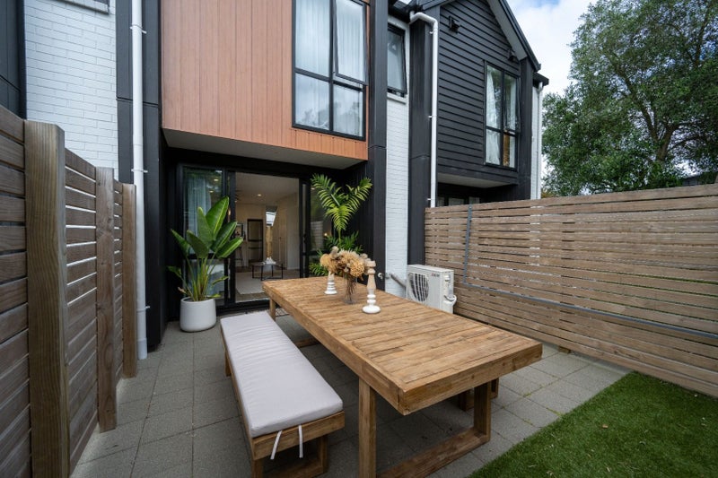 26E Eastdale Road, Avondale, Auckland - Carousel 1