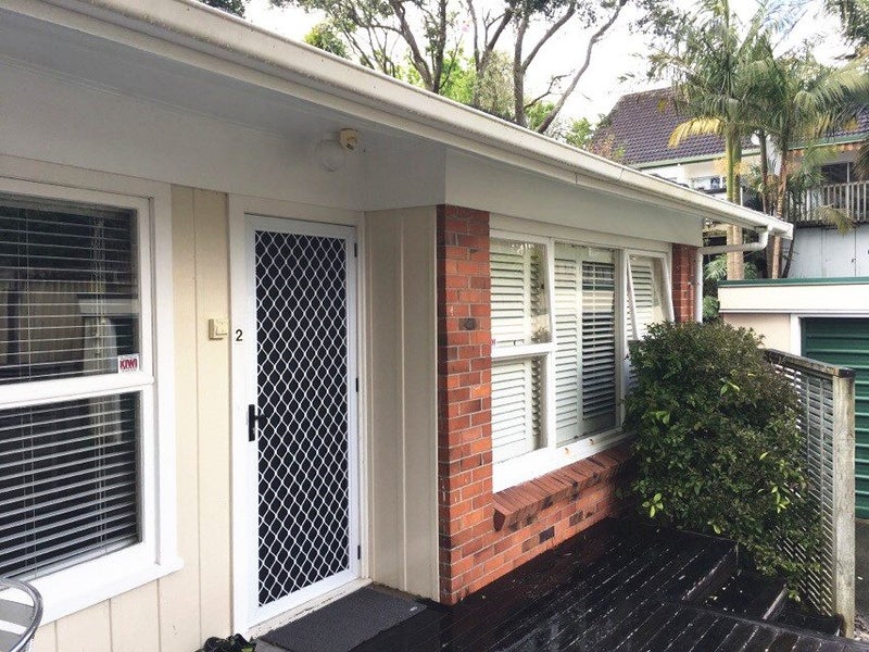 2/17 Mount Carmel Place, Meadowbank, Auckland - Carousel 1