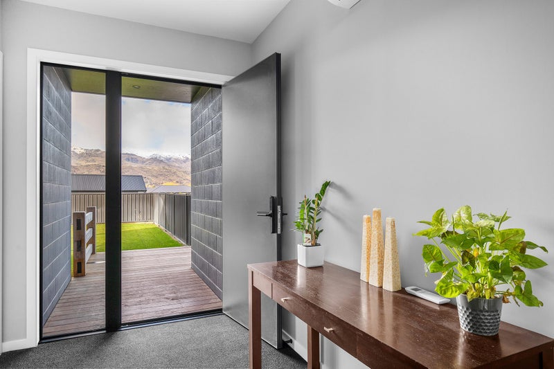 27 Stratford Drive, Mount Pisa, Cromwell - Carousel 2