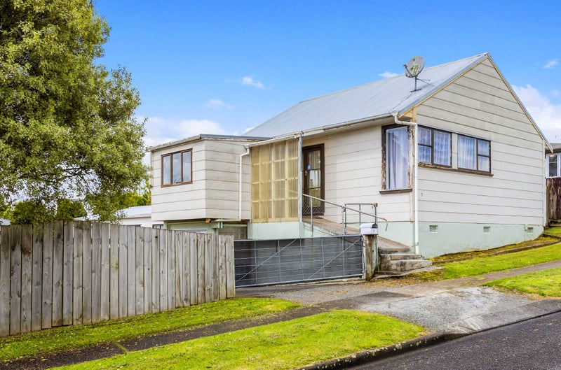 5 Clothier Street, Putaruru - Carousel 1