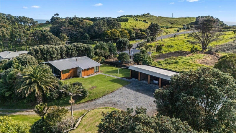 5457 State Highway 3, Mokau, Mokau - Carousel 2