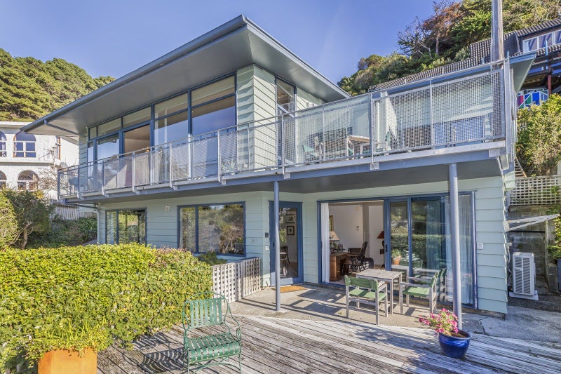 74 Falkirk Avenue, Seatoun, Wellington - Carousel 1