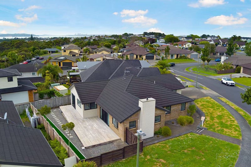 5 McWhirters Farm Lane, Massey, Auckland - Carousel 20