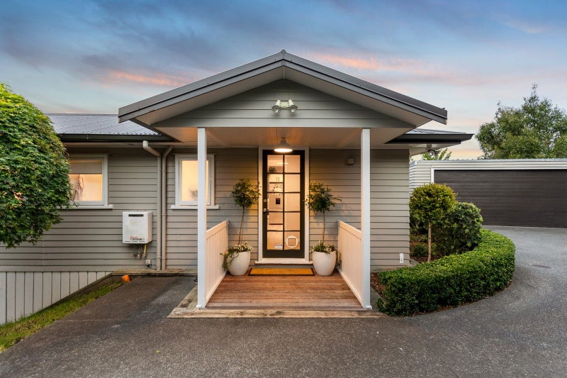 6 Norglen Lane, Riverhead, Riverhead - Carousel 2