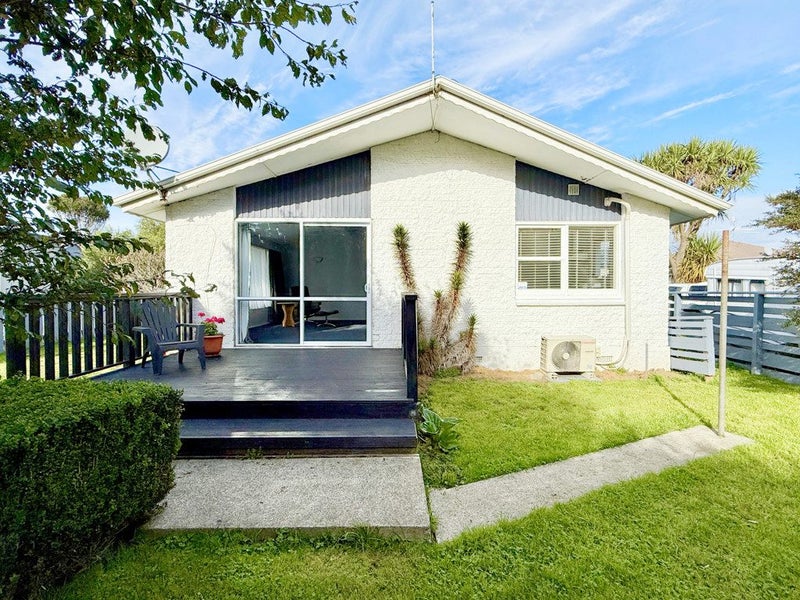 1/64 Hensley Street, Gladstone, Invercargill - Carousel 1