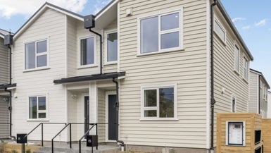 2/55 Britannia Street, Petone, Lower Hutt - Carousel 1