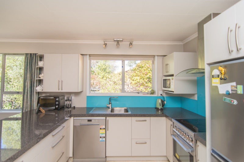 25 Flatman Crescent, Geraldine - Carousel 2