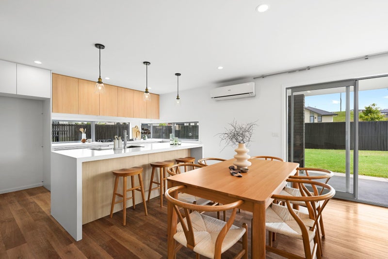 1 Oolong Court, Huntington, Hamilton - Carousel 2