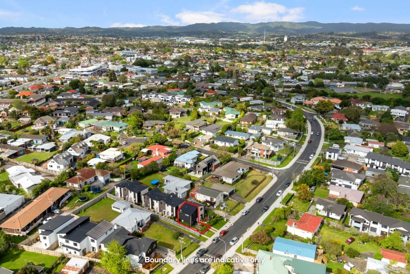 2/45 Vera Road, Te Atatu South, Auckland - Carousel 13