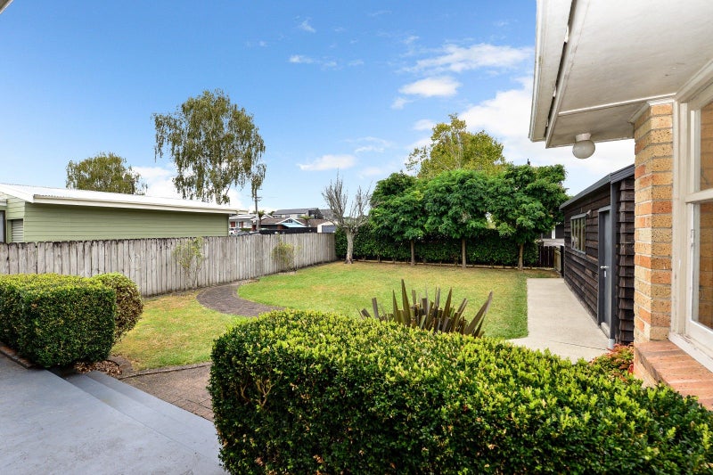 53 Braid Road, St Andrews, Hamilton - Carousel 3