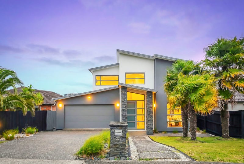 22 Borneo Drive, Fairview Heights, Auckland - Carousel 1