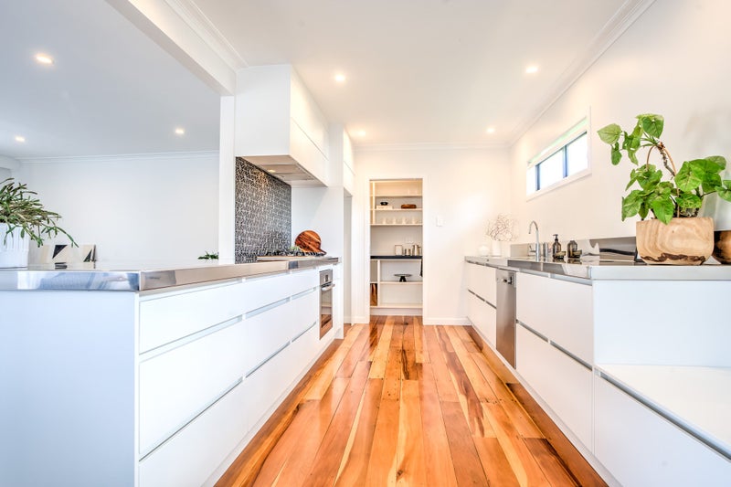 3 Griffiths Place, Claudelands, Hamilton - Carousel 1