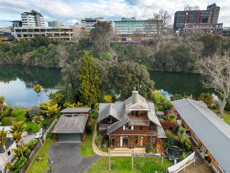 31 Opoia Road, Hamilton East, Hamilton, Waikato - Carousel 2
