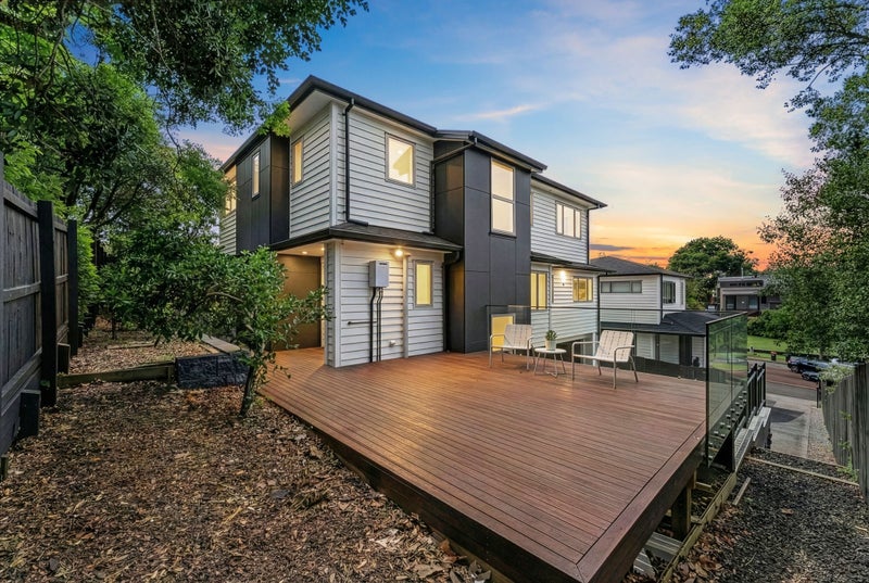 8A Colonel Barton Glade, Saint Johns, Auckland - Carousel 1