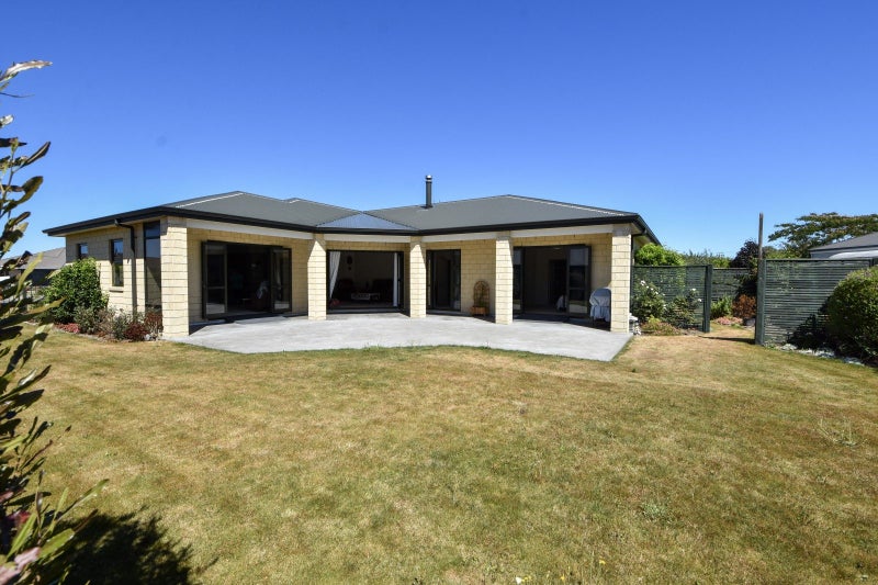 39 Armstrong Avenue, Carterton, Carterton - Carousel 2